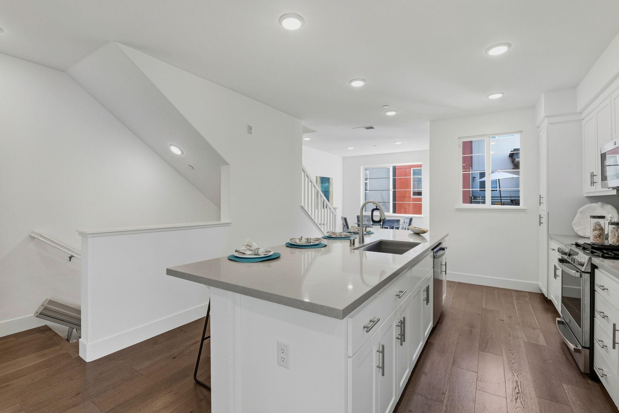 29322 Hub Lane Hayward, CA 94544 - Photo 9 of 34