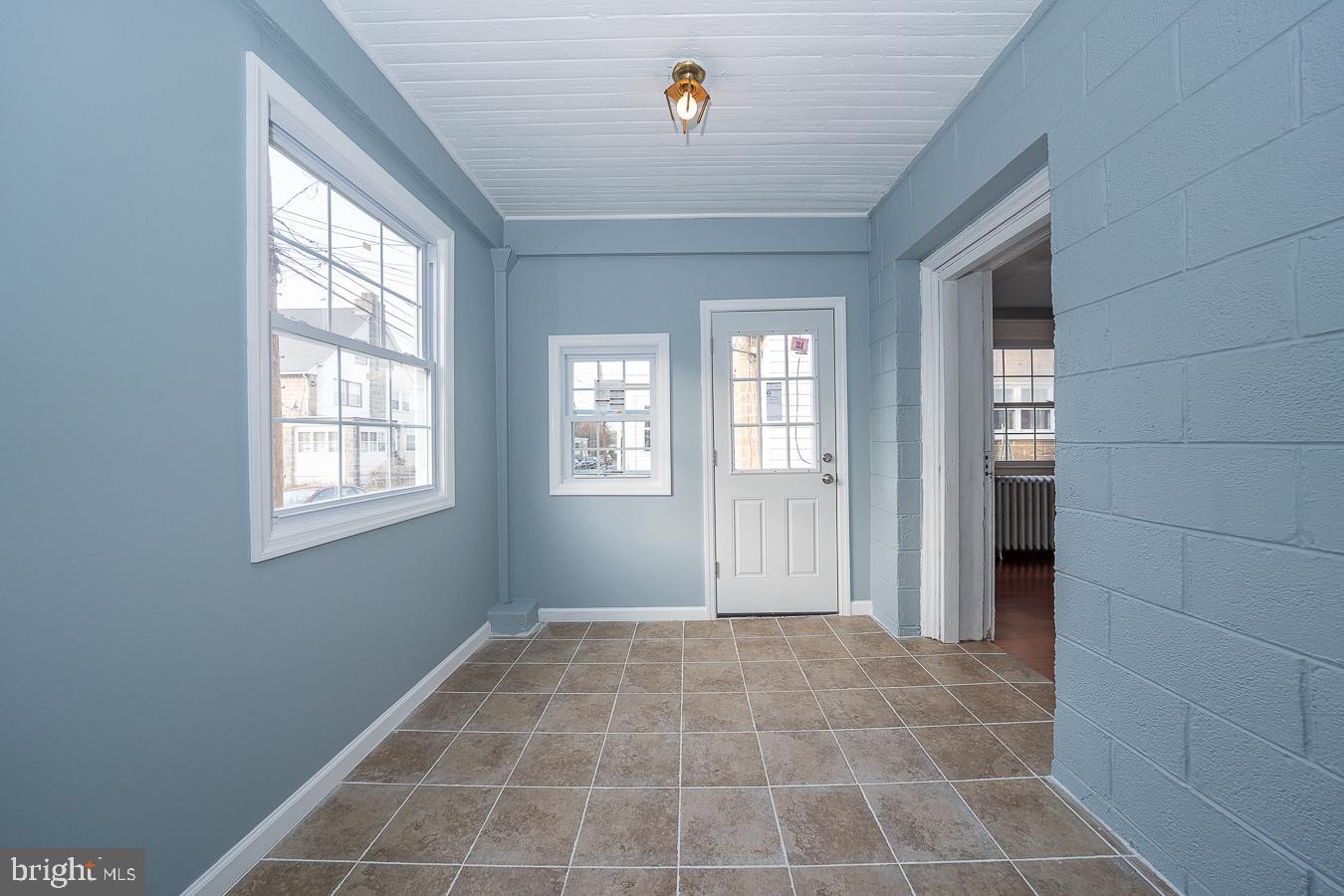 129 Marlborough Road Upper Darby, PA 19082 - Photo 7 of 47