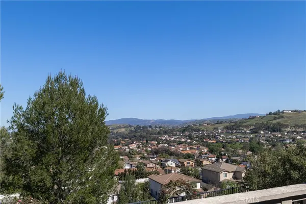 $1,795,000 | 2589 North Promontory Way, Orange, CA 92867