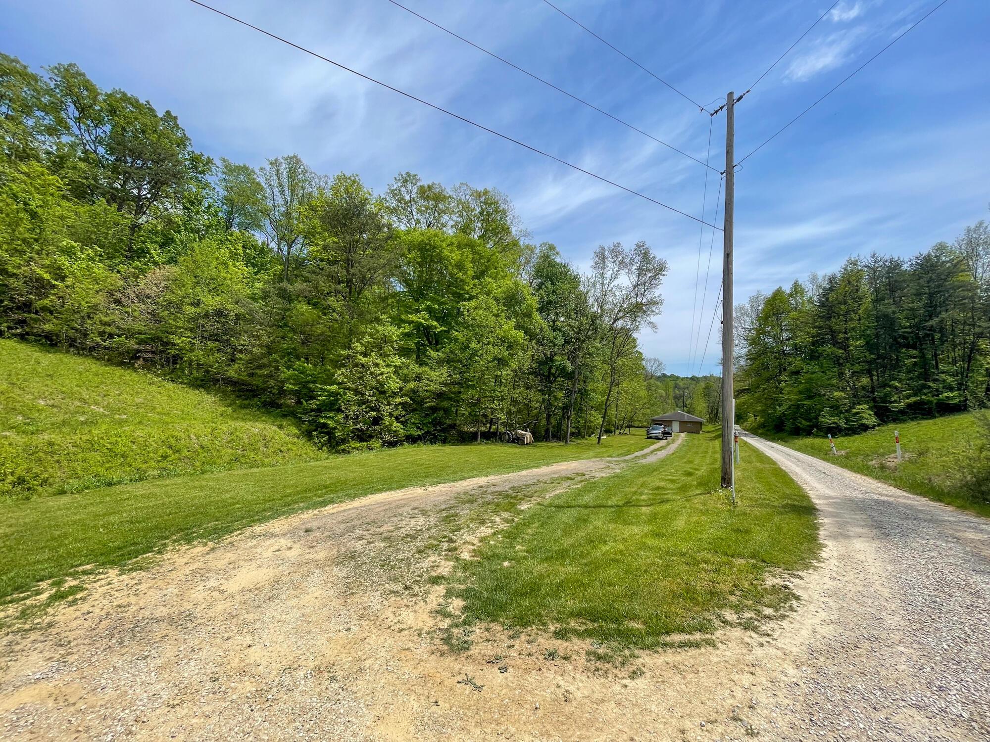 638 Sam Jones Road Wheelersburg, OH 45694 - Photo 3 of 17 IMG_6115