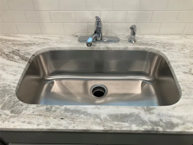 $2,400 | 22826 Ephesus Avenue, Tomball, TX 77377