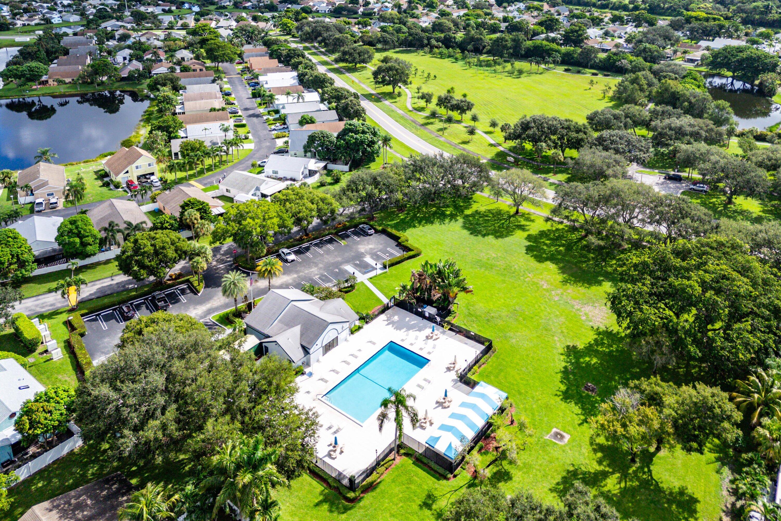 16 Ripley Way Boynton Beach, FL 33426 - Photo 28 of 29 Pool and Park