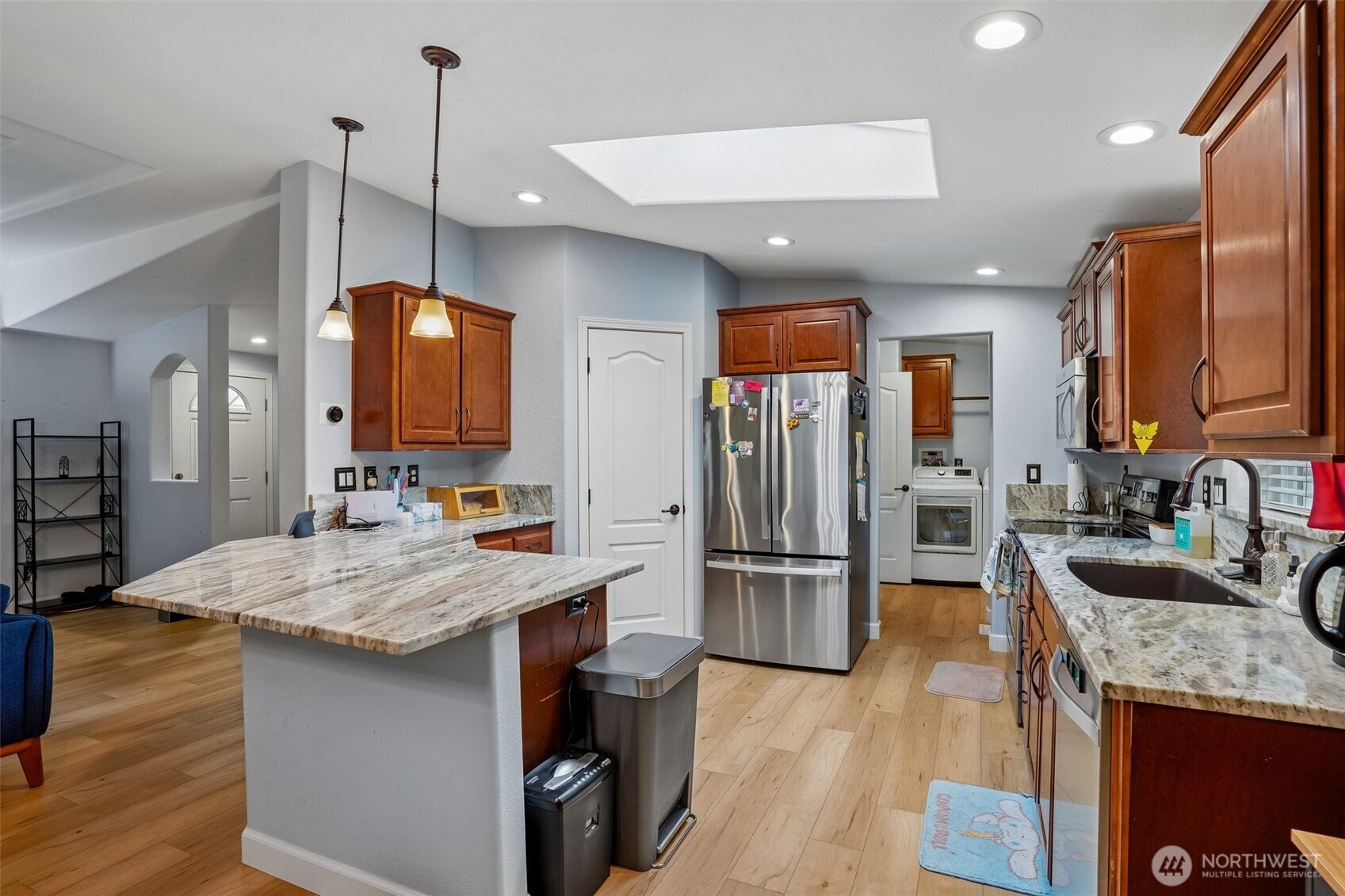 3308 206th Place Southeast Bothell, WA 98012 - Photo 9 of 37