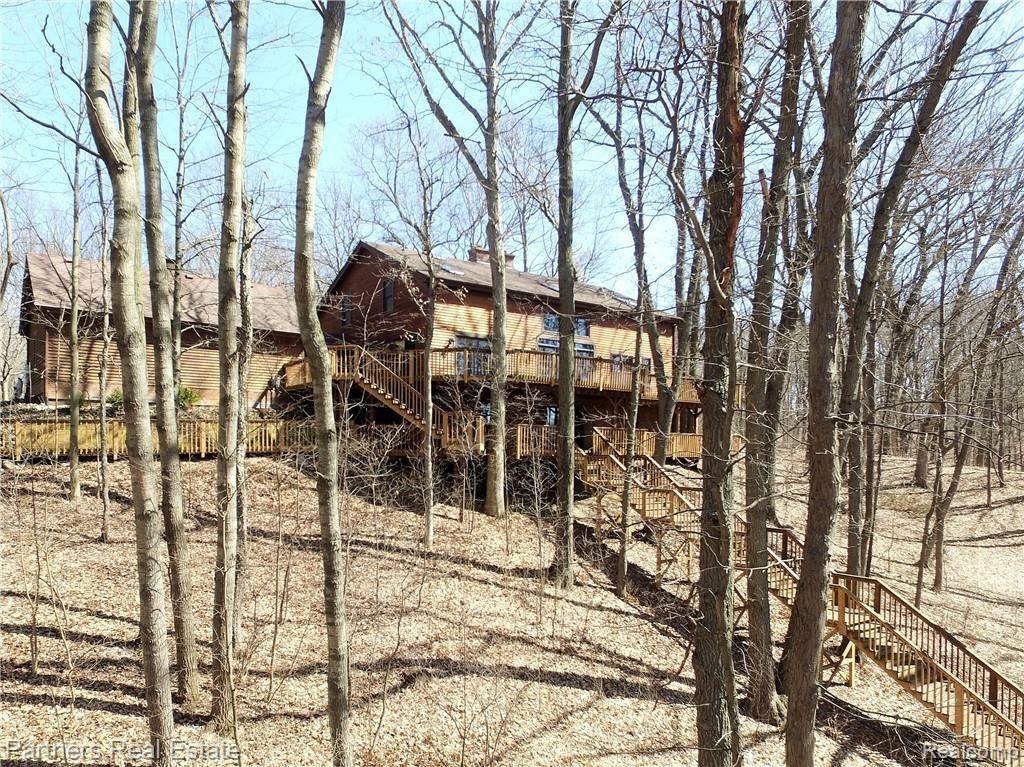 2715 West Coon Lake Road Howell, MI 48843 - Photo 51 of 54 DJI_0028.JPG