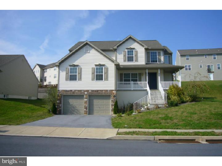 233 Longview Drive Sinking Spring, PA 19608 - Photo 2 of 22