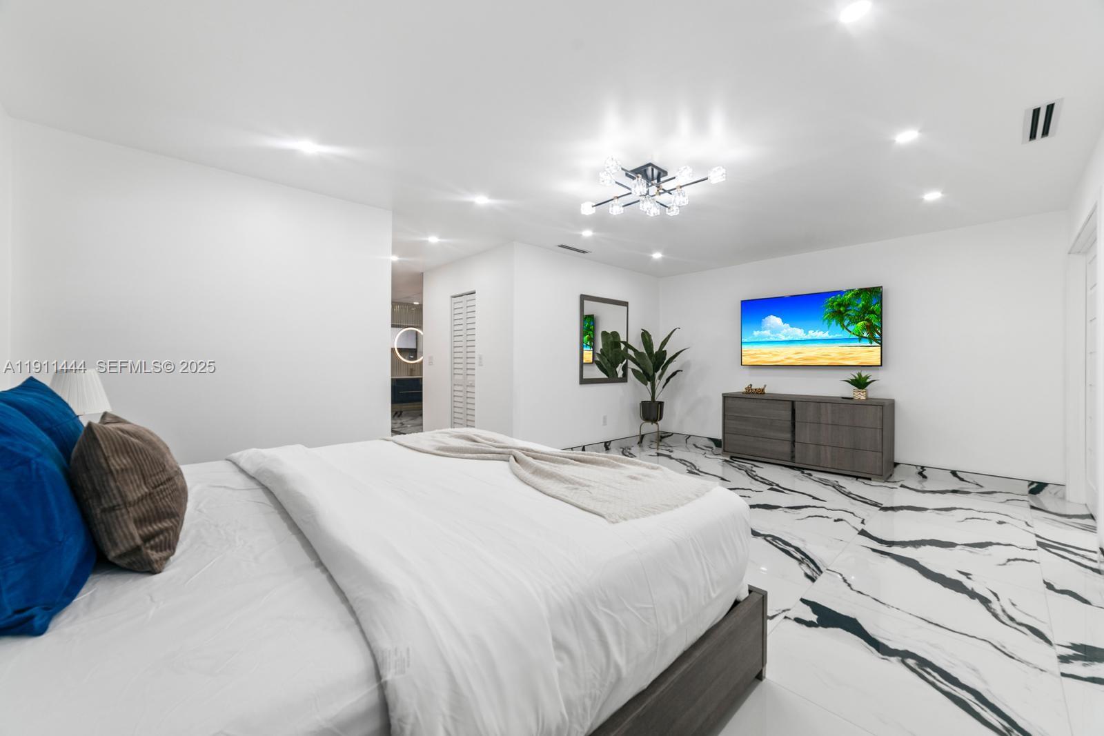 14242 Southwest 30th Street Miami, FL 33175 - Photo 21 of 45