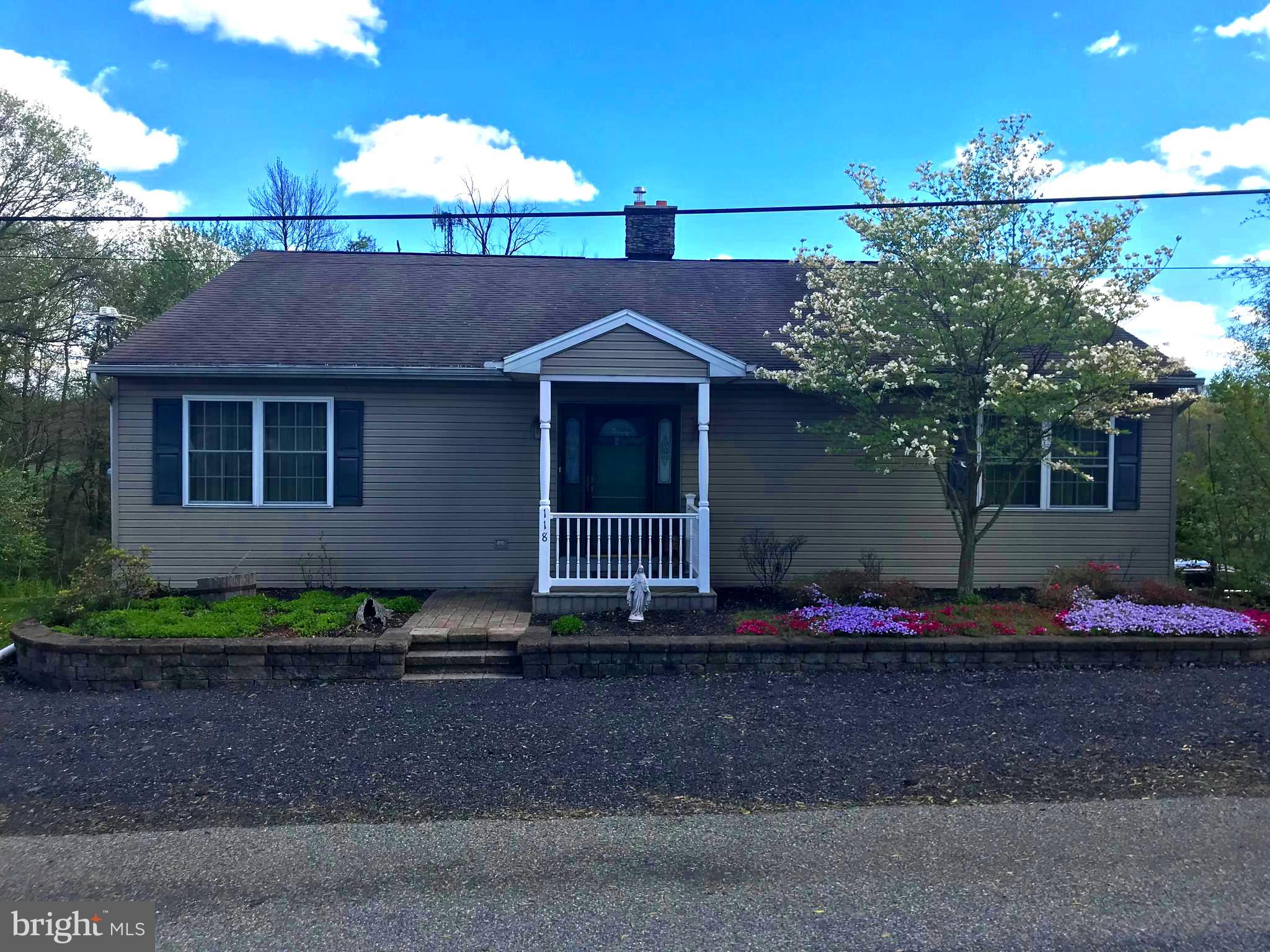 118 Alwine Road Middletown, PA 17057 - Photo 2 of 27 Gallery Image 2