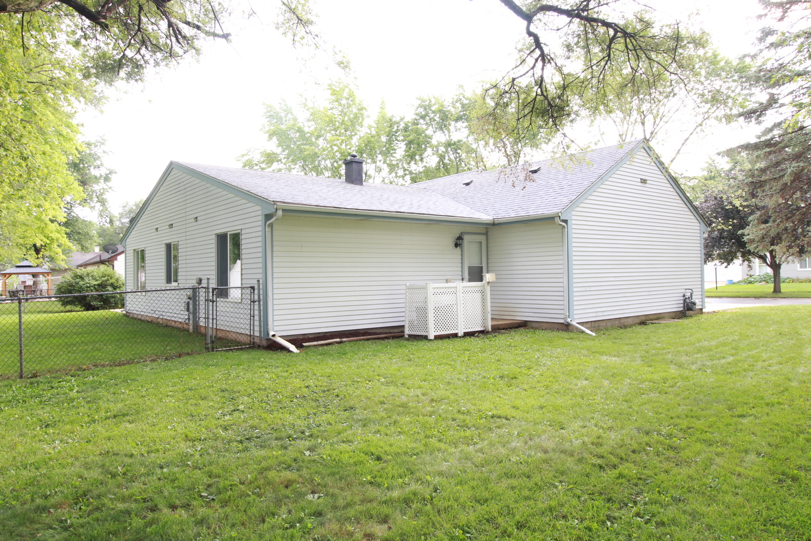 55 Amesbury Road Montgomery, IL 60538 - Photo 4 of 4