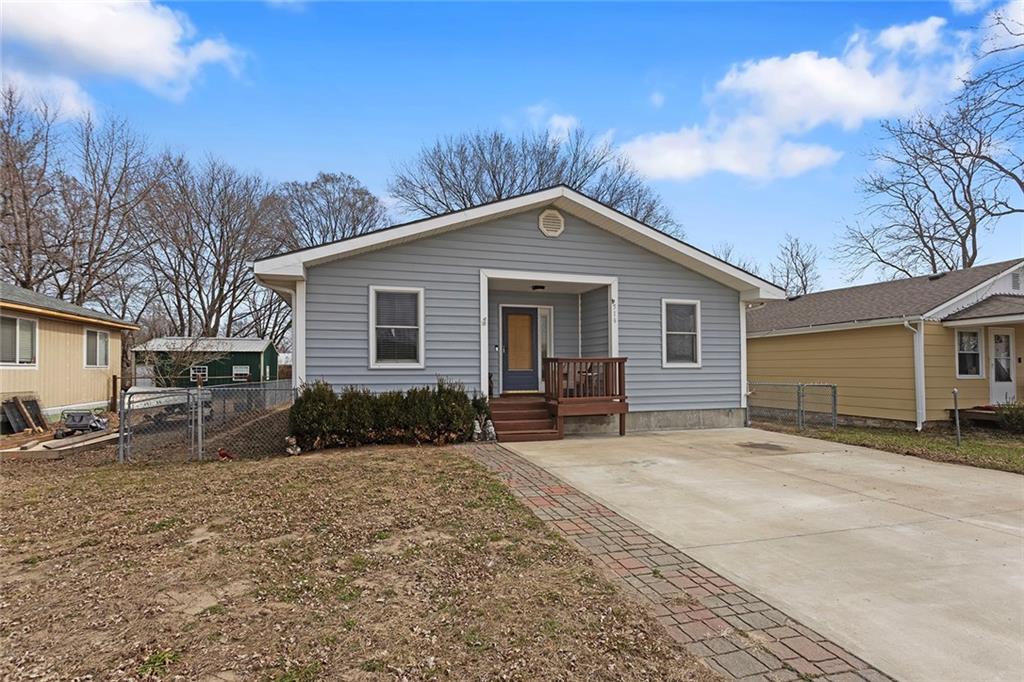 516 Park Street Linwood, KS 66052 - Photo 1 of 1