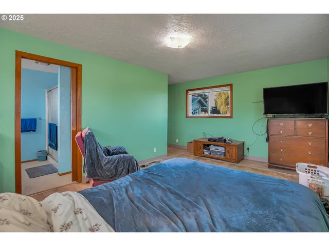 $700,000 | 10787 South Heinz Road, Canby, OR 97013