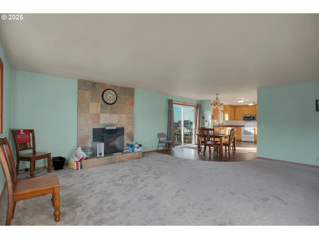 $700,000 | 10787 South Heinz Road, Canby, OR 97013