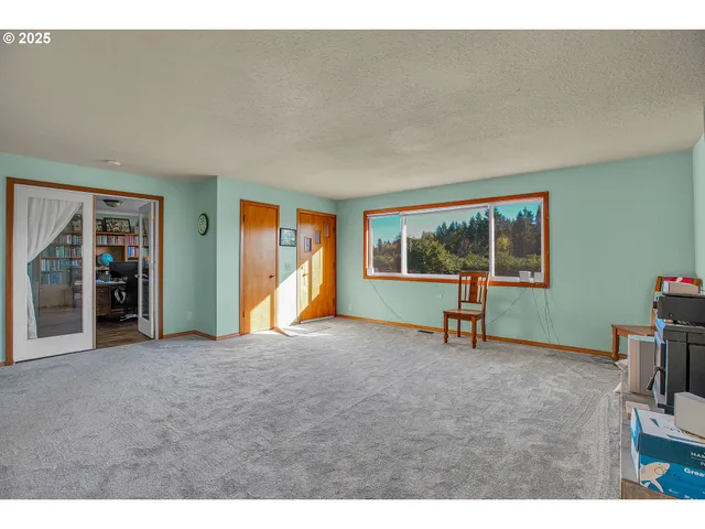 $700,000 | 10787 South Heinz Road, Canby, OR 97013