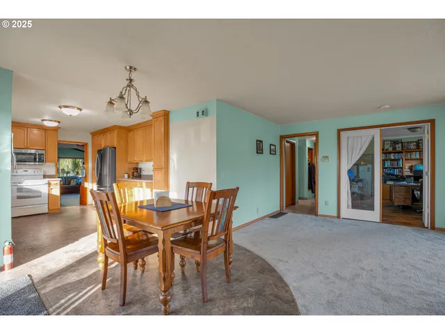 $700,000 | 10787 South Heinz Road, Canby, OR 97013