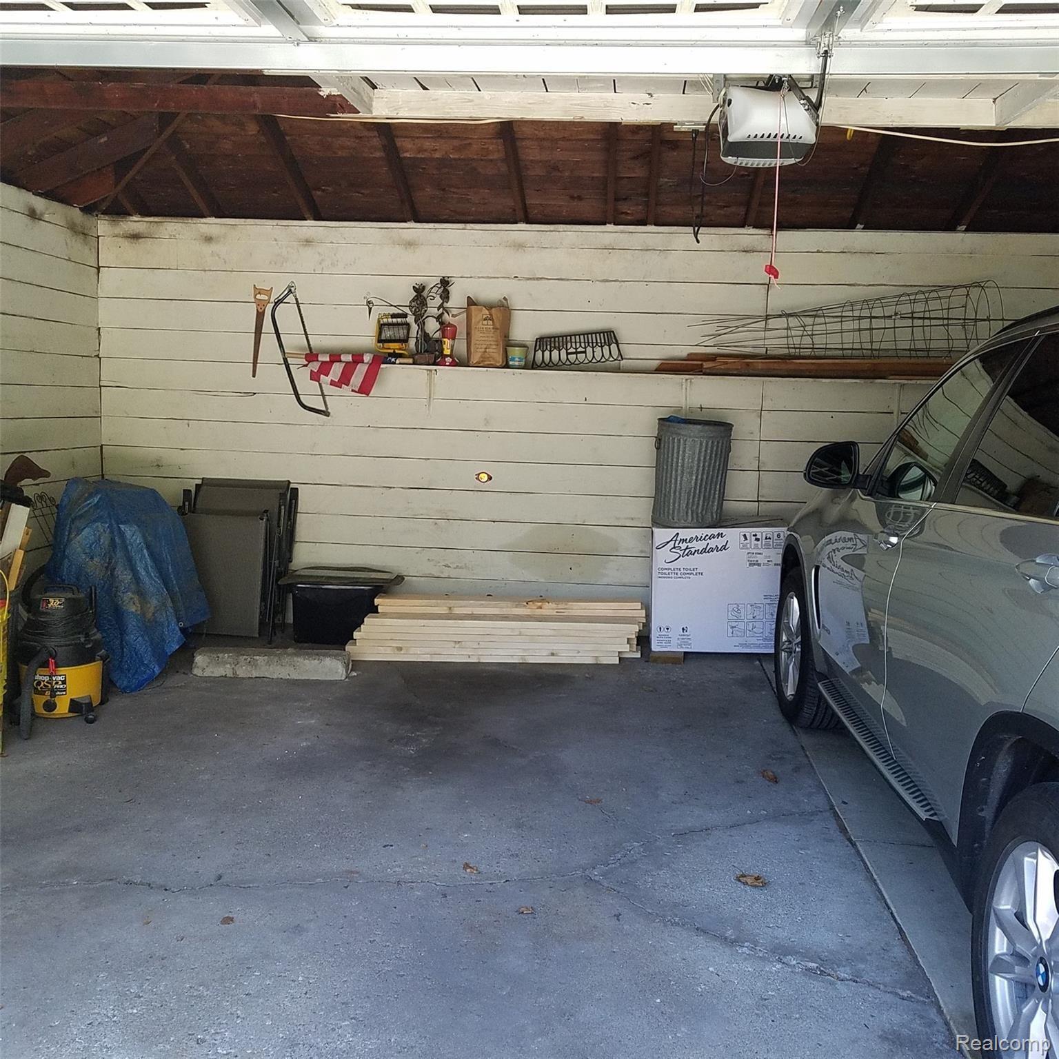412 Roland Court Grosse Pointe, MI 48236 - Photo 41 of 44 412 Roland Ct Garage Interior.jpg