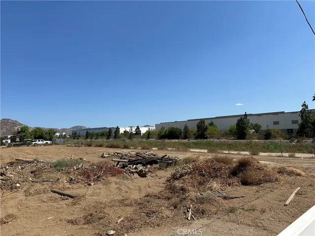 $250,000 | 16958 Indian Street, Moreno Valley, CA 92551