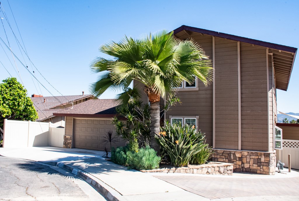 933 Eastside Road El Cajon, CA 92020 - Photo 7 of 70