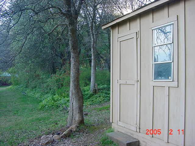 1760 Canyon Road Redding, CA 96001 - Photo 10 of 10 Corner of shed and back yard