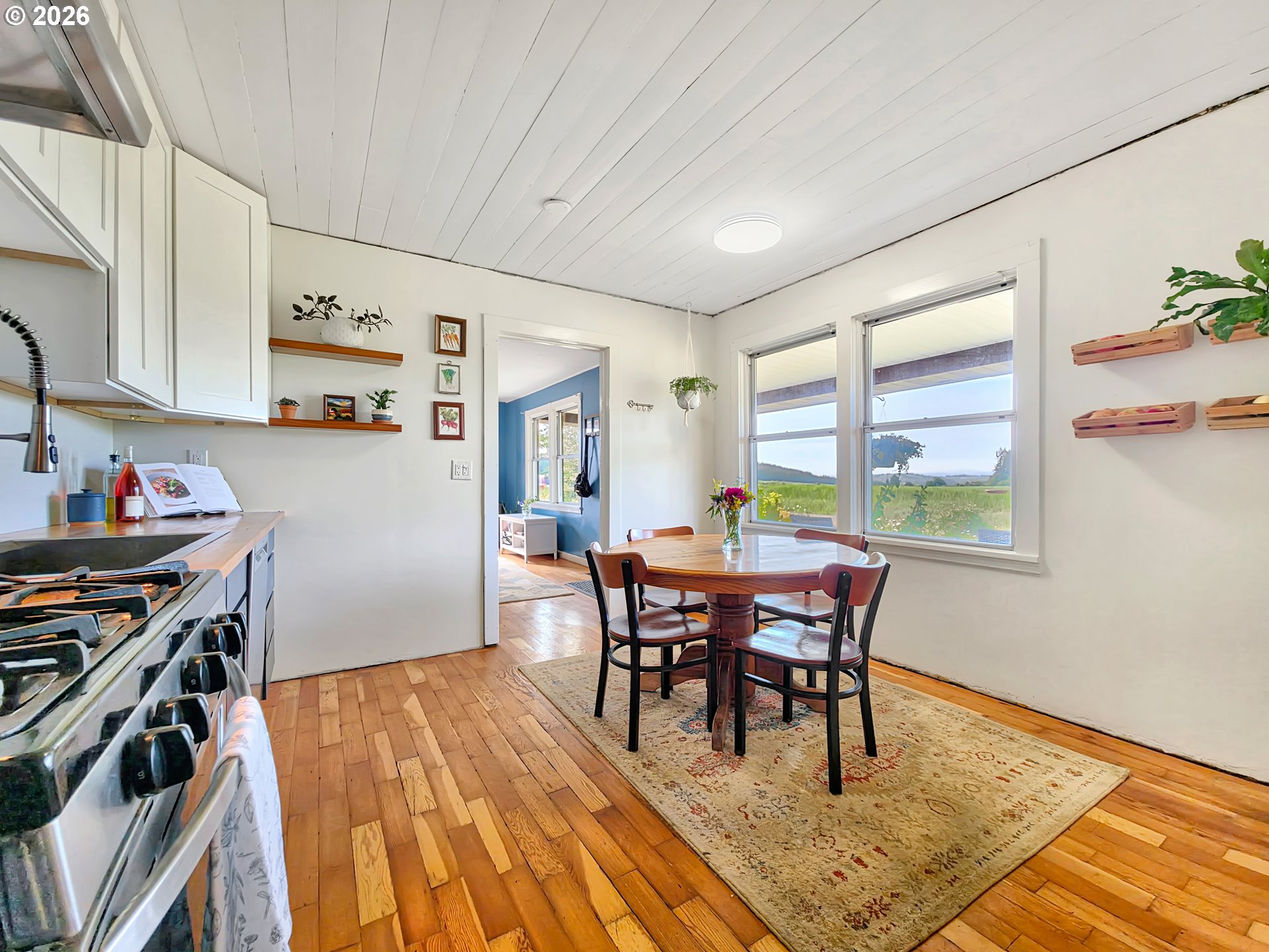1290 Oak Villa Road Dallas, OR 97338 - Photo 7 of 46