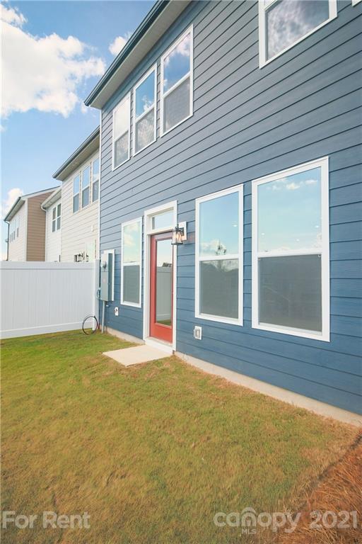 3005 Patchwork Court Fort Mill, SC 29708 - Photo 37 of 38 a view of an house with backyard and balcony