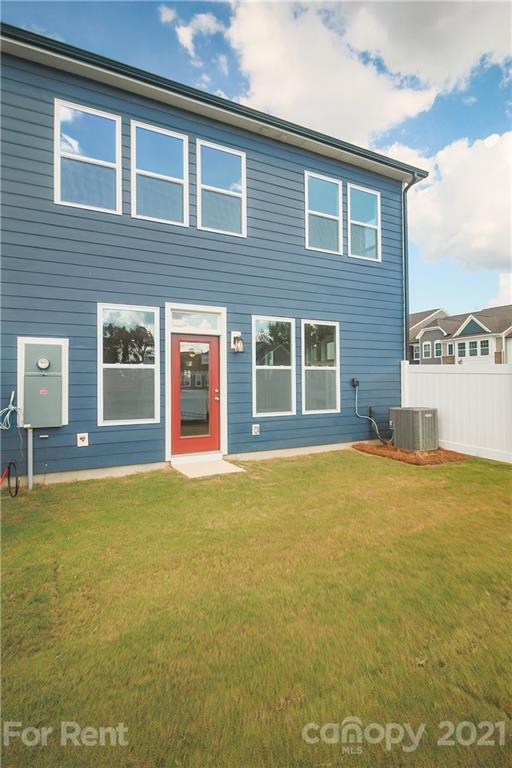 3005 Patchwork Court Fort Mill, SC 29708 - Photo 38 of 38 a view of an outdoor space with swimming pool