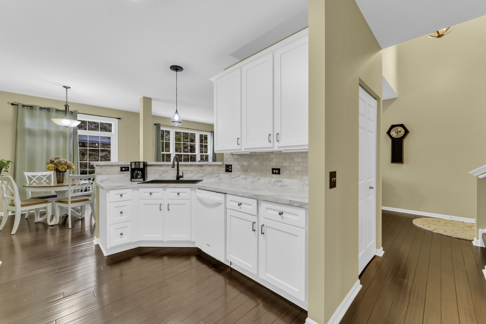 414 Bay Tree Circle Vernon Hills, IL 60061 - Photo 13 of 54