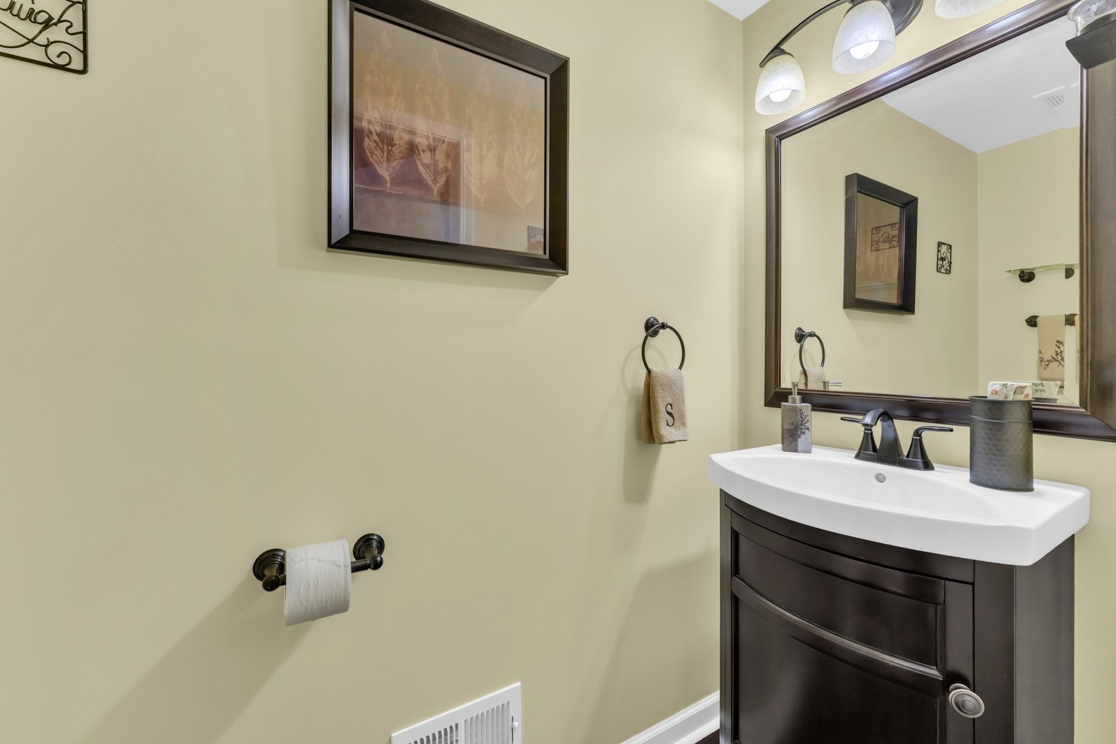 414 Bay Tree Circle Vernon Hills, IL 60061 - Photo 19 of 54