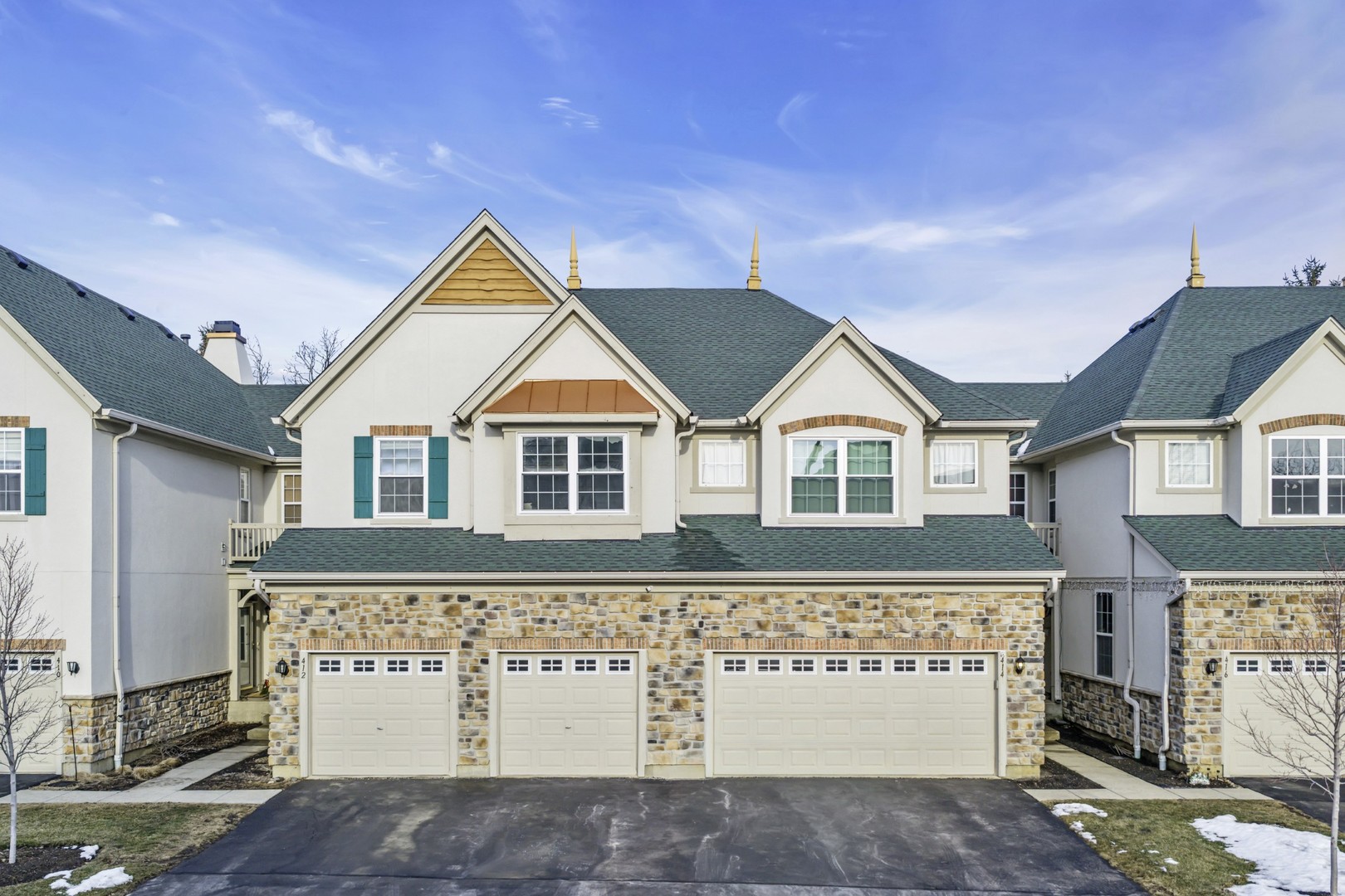 414 Bay Tree Circle Vernon Hills, IL 60061 - Photo 2 of 54