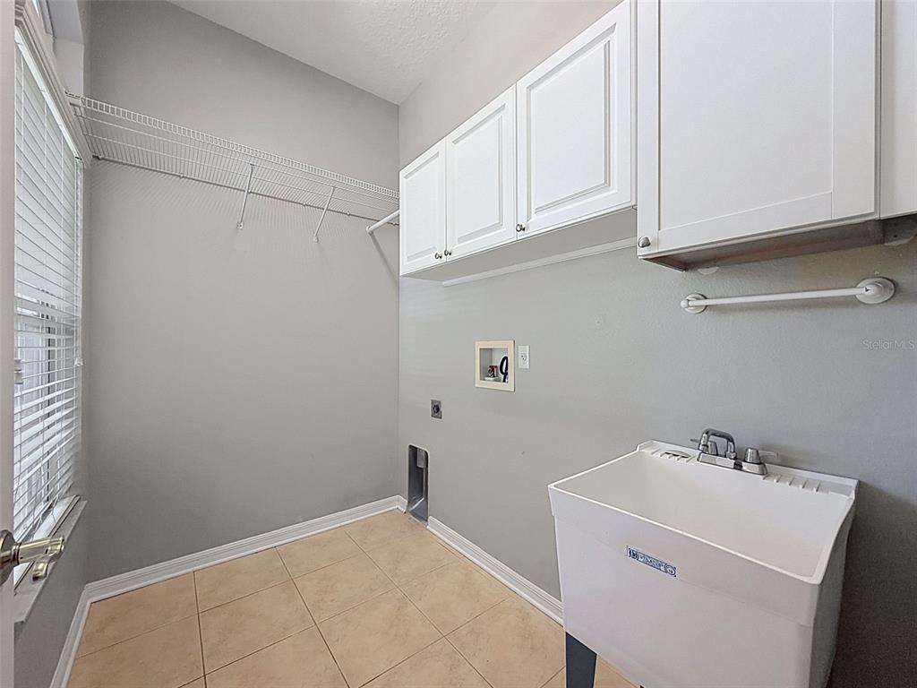 2021 Rutherford Drive Dover, FL 33527 - Photo 39 of 54