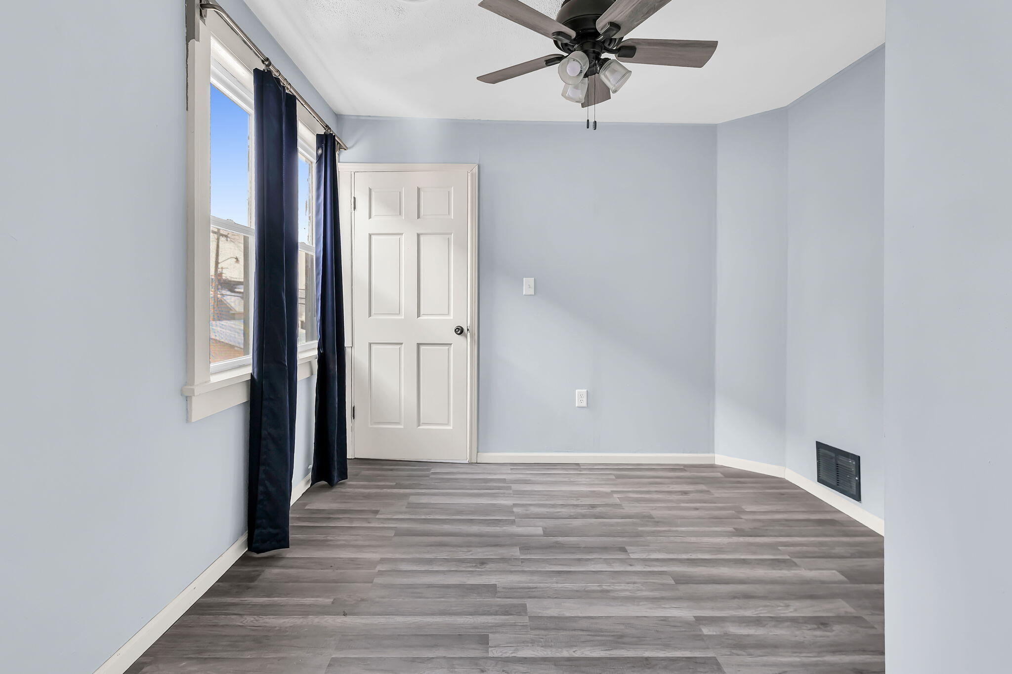 1528 Thurston Avenue Racine, WI 53405 - Photo 18 of 27 18-web-or-mls-1528 Thurston Ave Racine 1