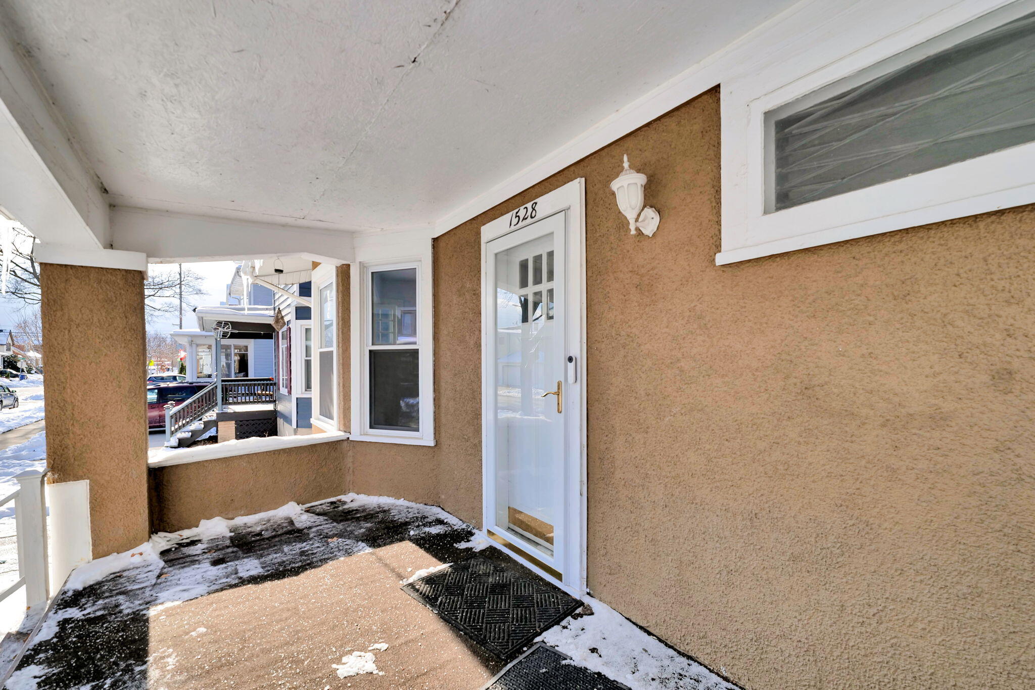 1528 Thurston Avenue Racine, WI 53405 - Photo 3 of 27 2-web-or-mls-1528 Thurston Ave Racine 26