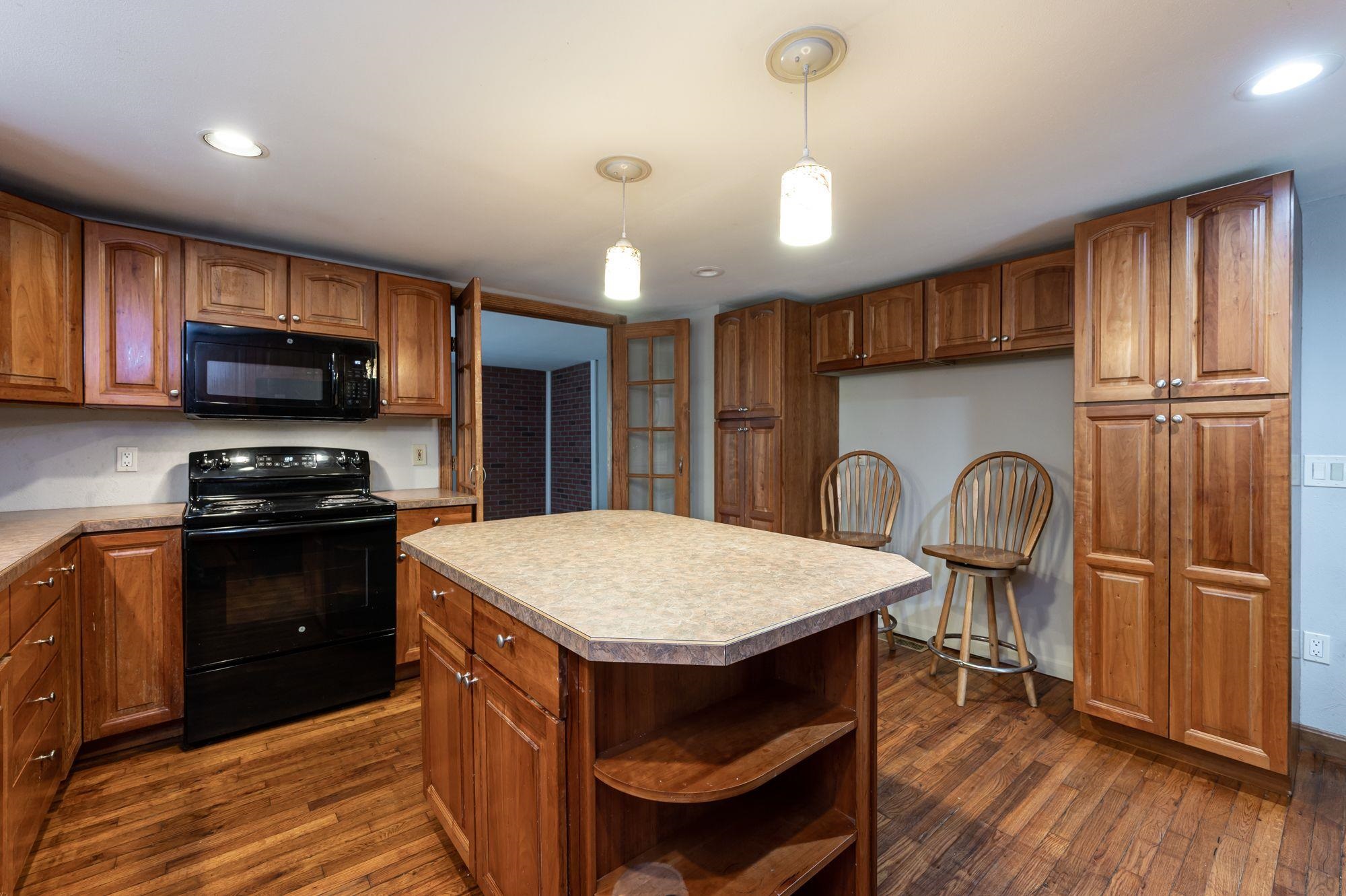 9 Worthley Road Derry, NH 03038 - Photo 14 of 40