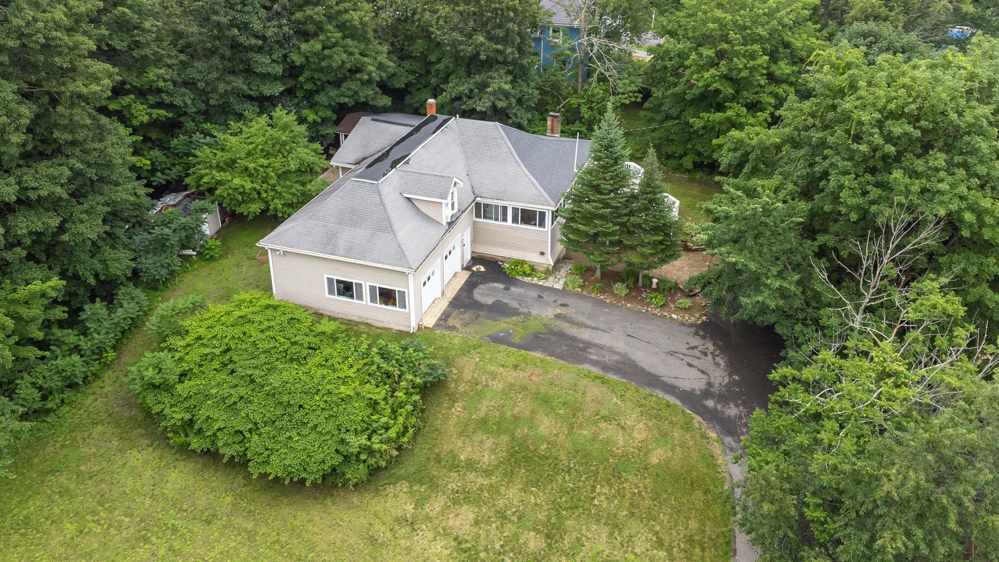 9 Worthley Road Derry, NH 03038 - Photo 3 of 40
