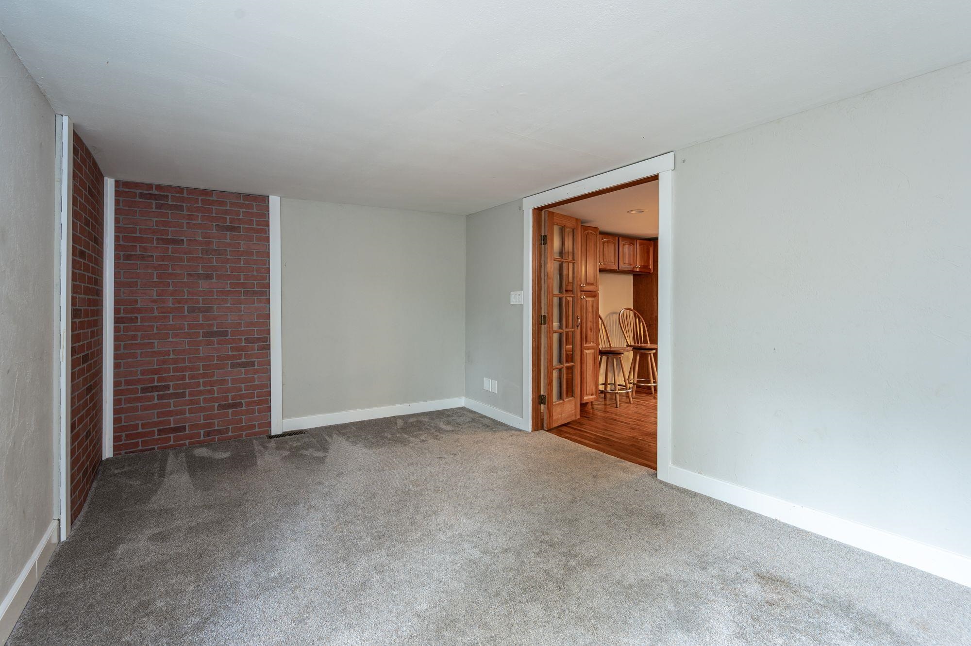 9 Worthley Road Derry, NH 03038 - Photo 22 of 40