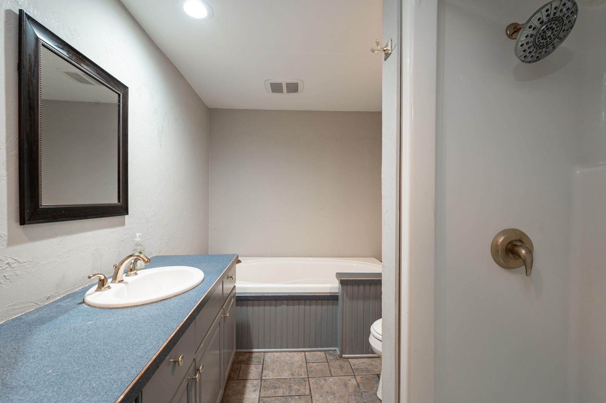 9 Worthley Road Derry, NH 03038 - Photo 26 of 40
