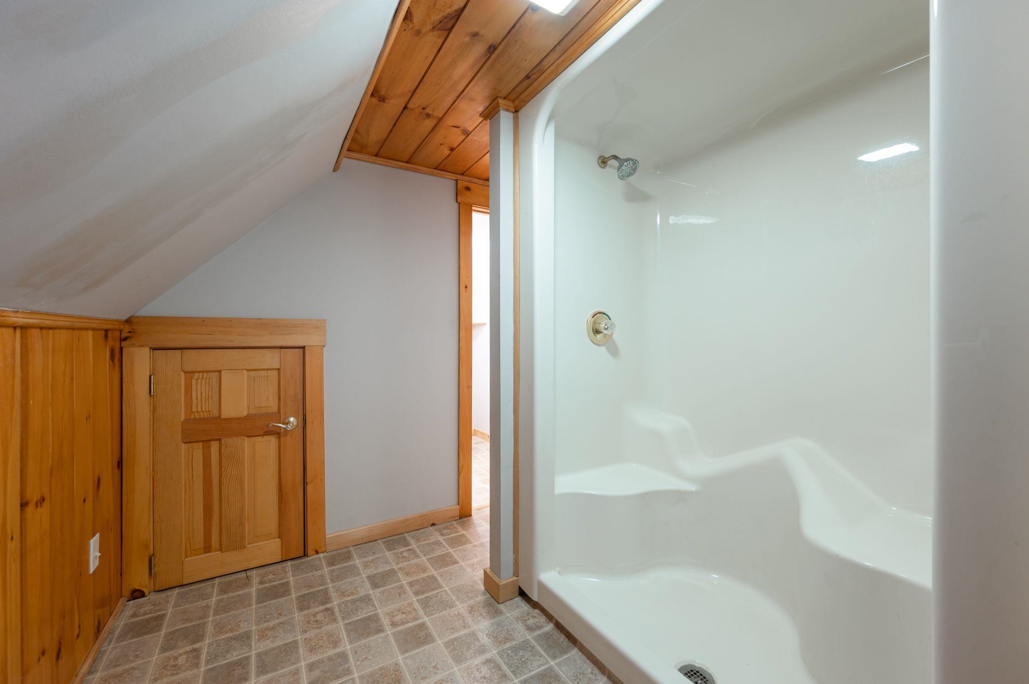9 Worthley Road Derry, NH 03038 - Photo 27 of 40