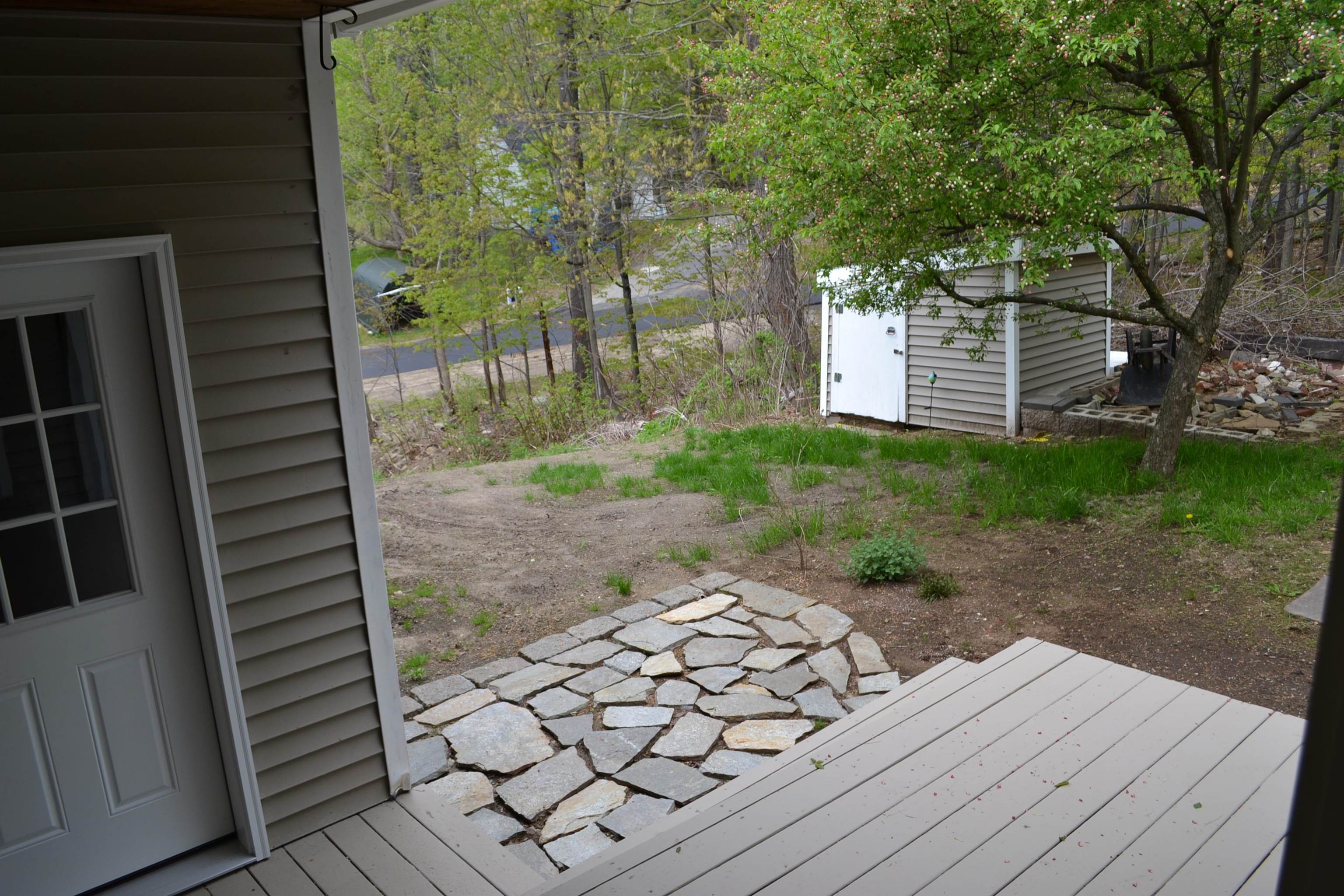 9 Worthley Road Derry, NH 03038 - Photo 30 of 40