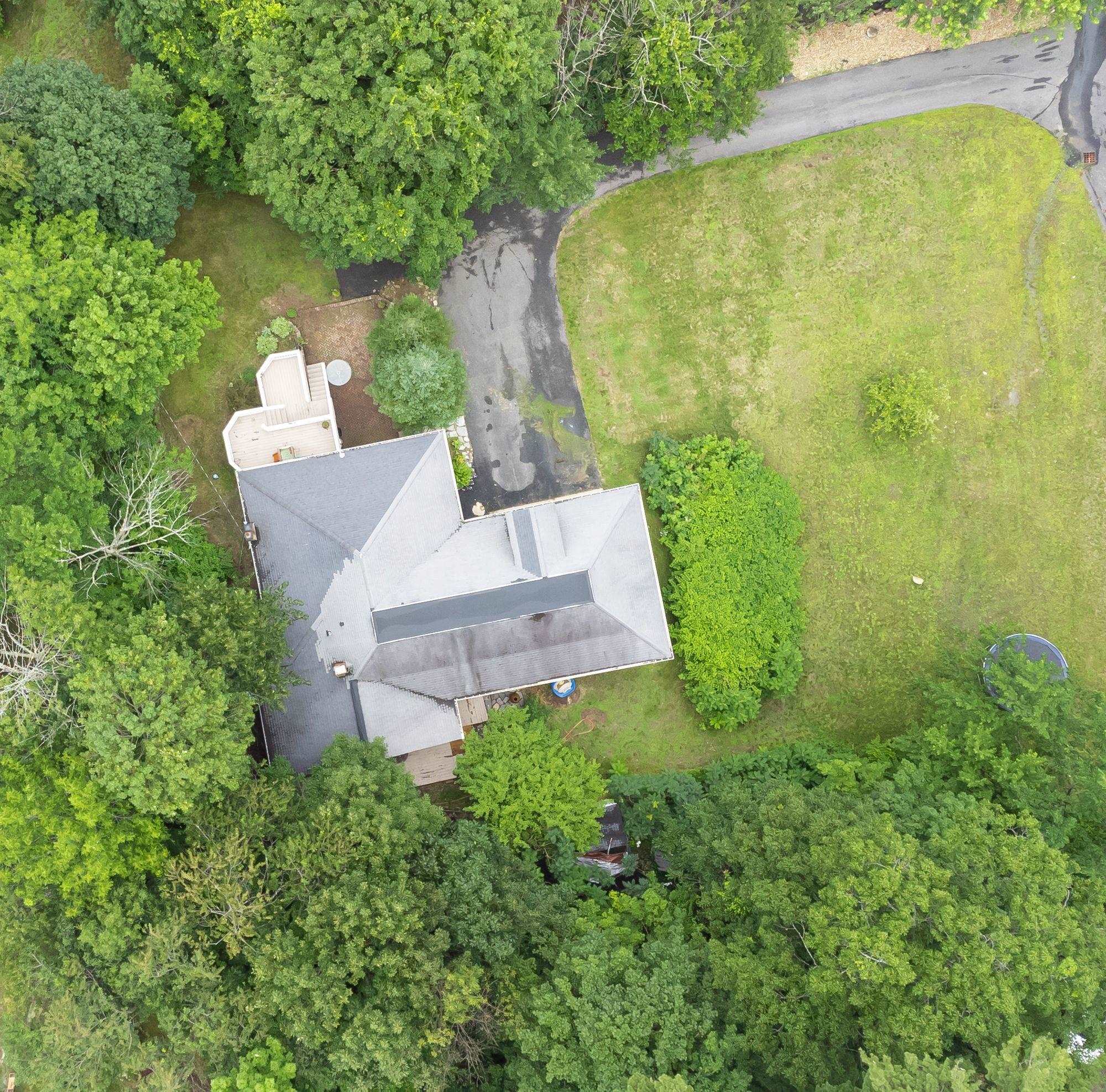 9 Worthley Road Derry, NH 03038 - Photo 33 of 40