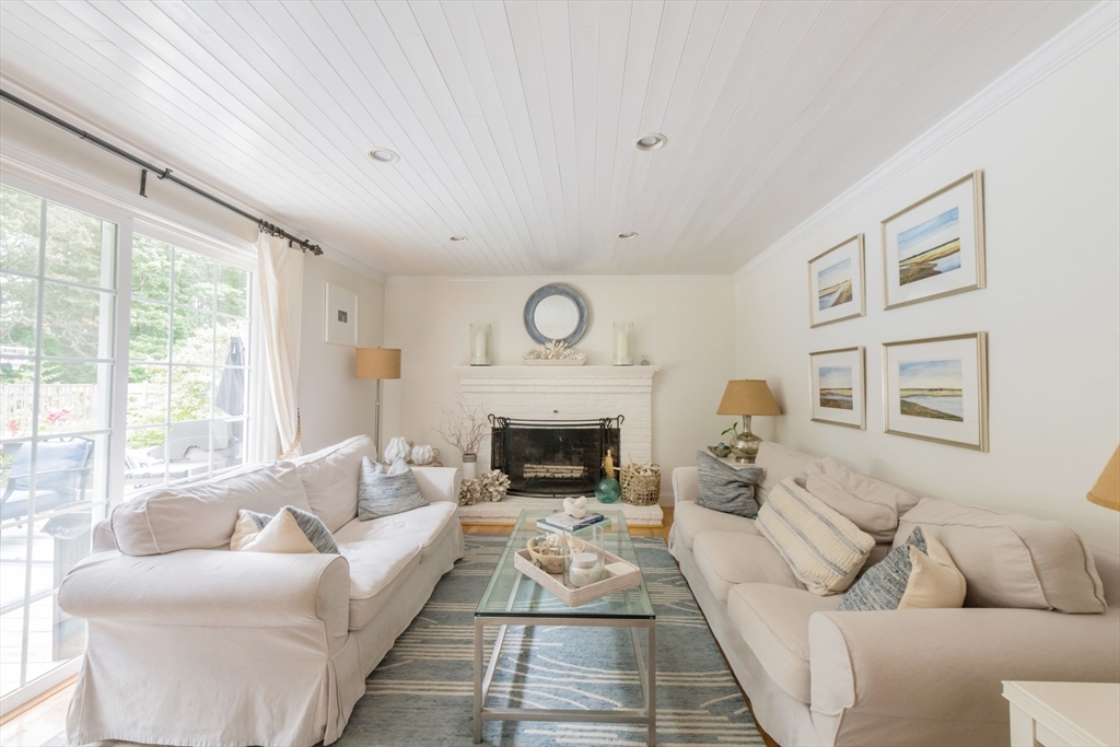 65 Peter Road Plymouth, MA 02360 - Photo 7 of 24 Gallery Image 7