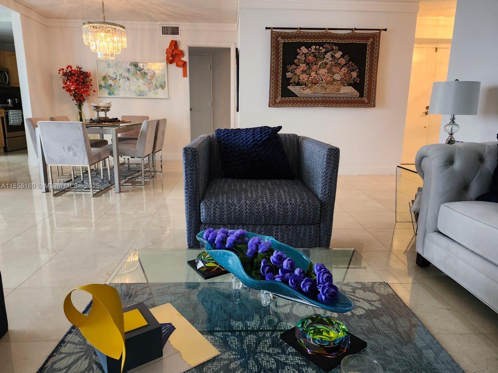 881 Ocean Drive, Unit 16F Key Biscayne, FL 33149 - Photo 5 of 6