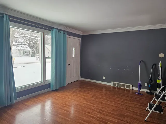 $279,900 | 3820 Mallory Avenue Southwest, Wyoming, MI 49519