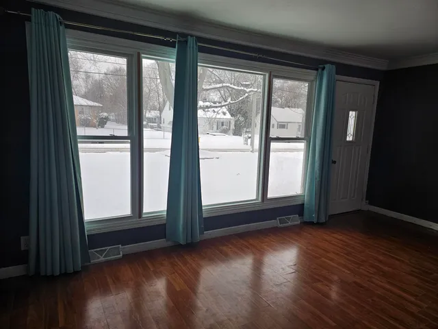 $279,900 | 3820 Mallory Avenue Southwest, Wyoming, MI 49519