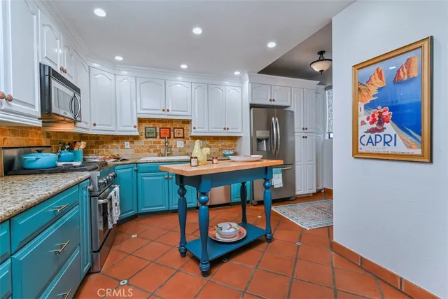 $735,000 | 14529 Weddington Street, Unit 103, Sherman Oaks, CA 91411