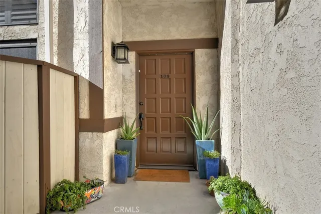 $735,000 | 14529 Weddington Street, Unit 103, Sherman Oaks, CA 91411