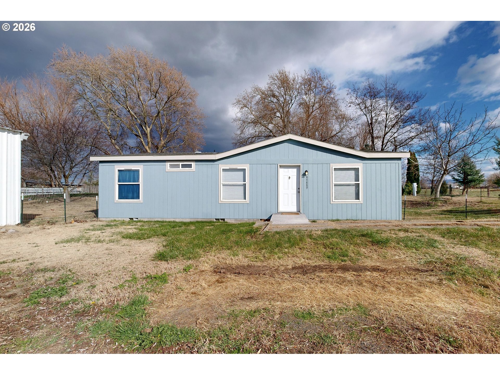 84889 Triangle Station Road Milton Freewater, OR 97862 - Photo 32 of 40 a view of outdoor space and yard