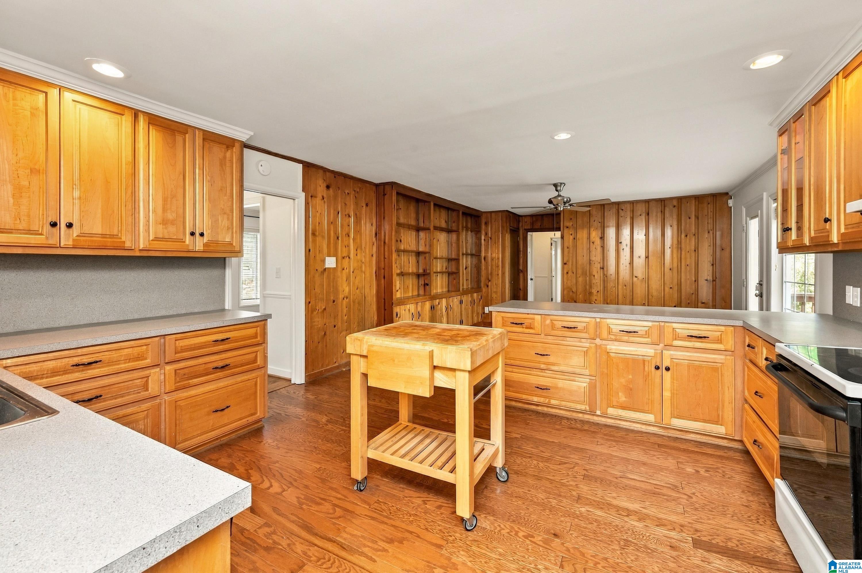 311 Shades Crest Road Hoover, AL 35226 - Photo 20 of 100 Gallery Image 20