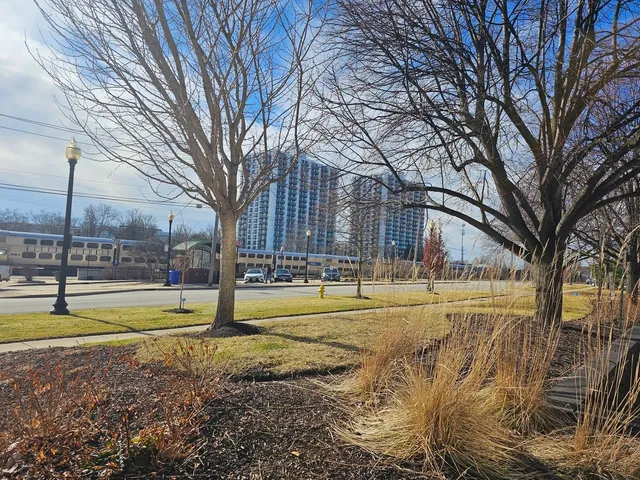 $339,500 | 405 West Front Street, Unit 3207, Wheaton, IL 60187