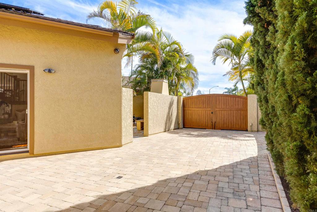 1025 Monterey Vista Way Encinitas, CA 92024 - Photo 49 of 51