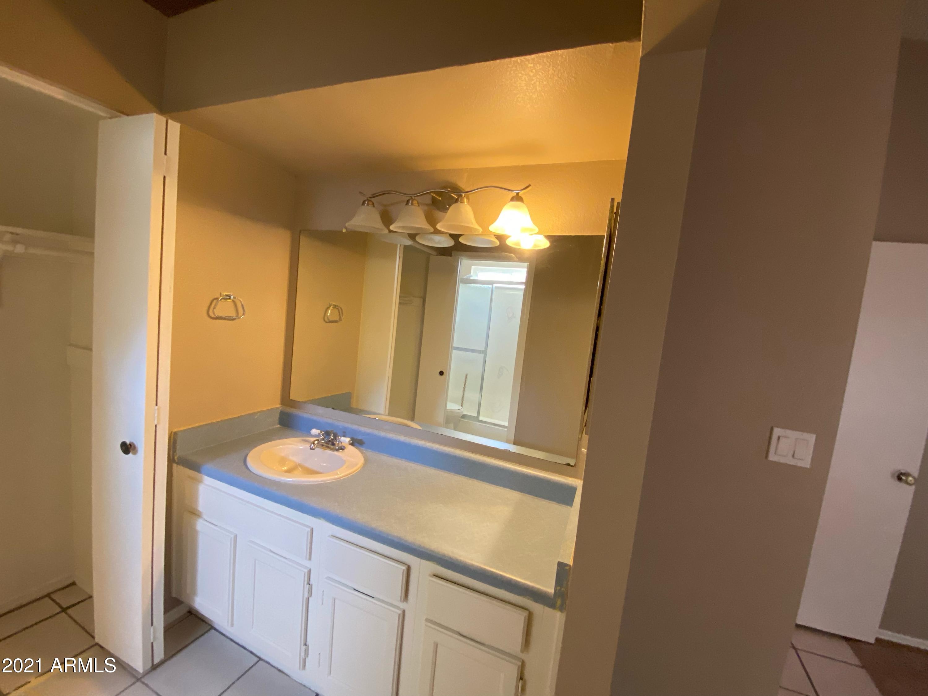 1017 East Utopia Road Phoenix, AZ 85024 - Photo 14 of 31 Utopia pic 7