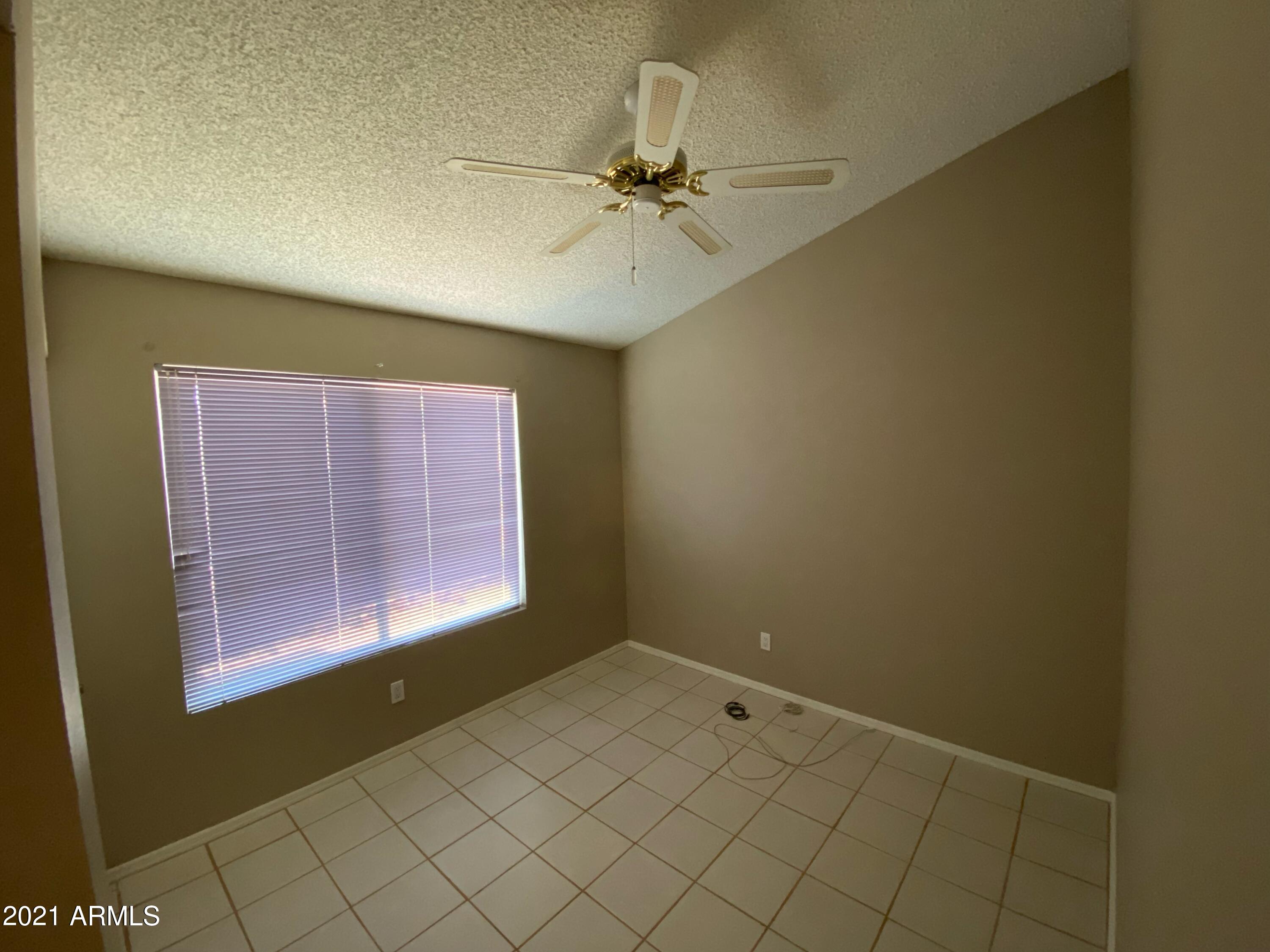 1017 East Utopia Road Phoenix, AZ 85024 - Photo 17 of 31 Utopia pic 17