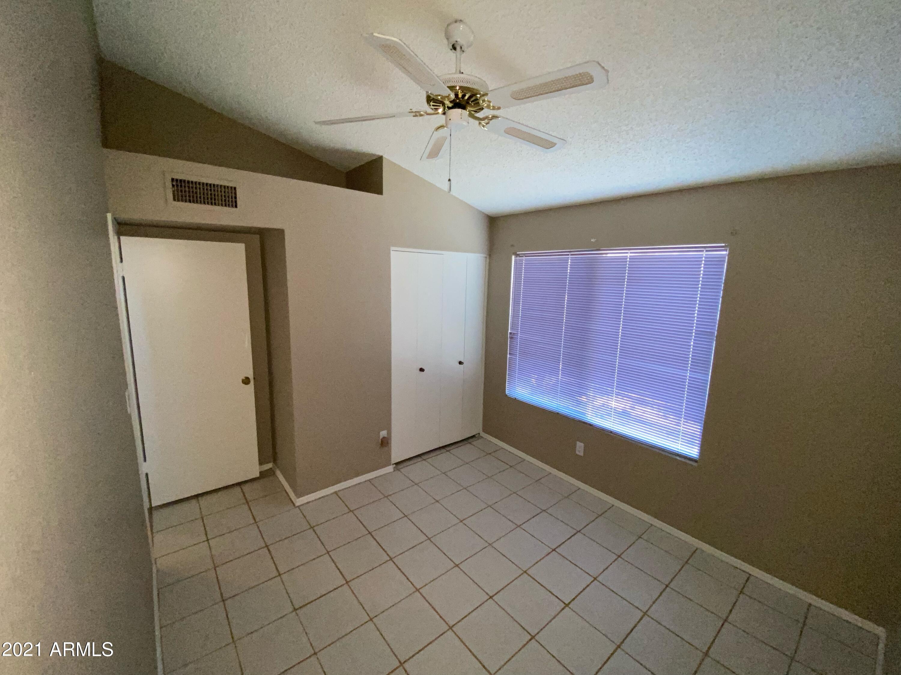 1017 East Utopia Road Phoenix, AZ 85024 - Photo 20 of 31 Utopia pic 18